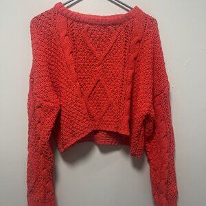 Vestique | Coral Cable Knit Cropped Sweater | Chunky Knit Long Sleeve Pullover